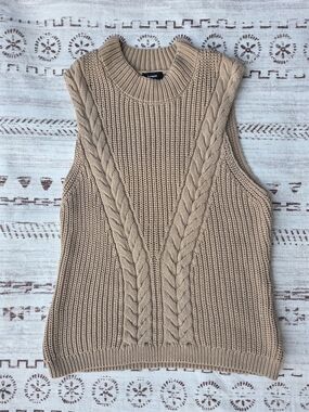 Express Cable Knit Crew Neck Sweater Tank - Medium